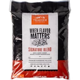 Traeger Signature Blend Hardwood Pellets (18 lb)